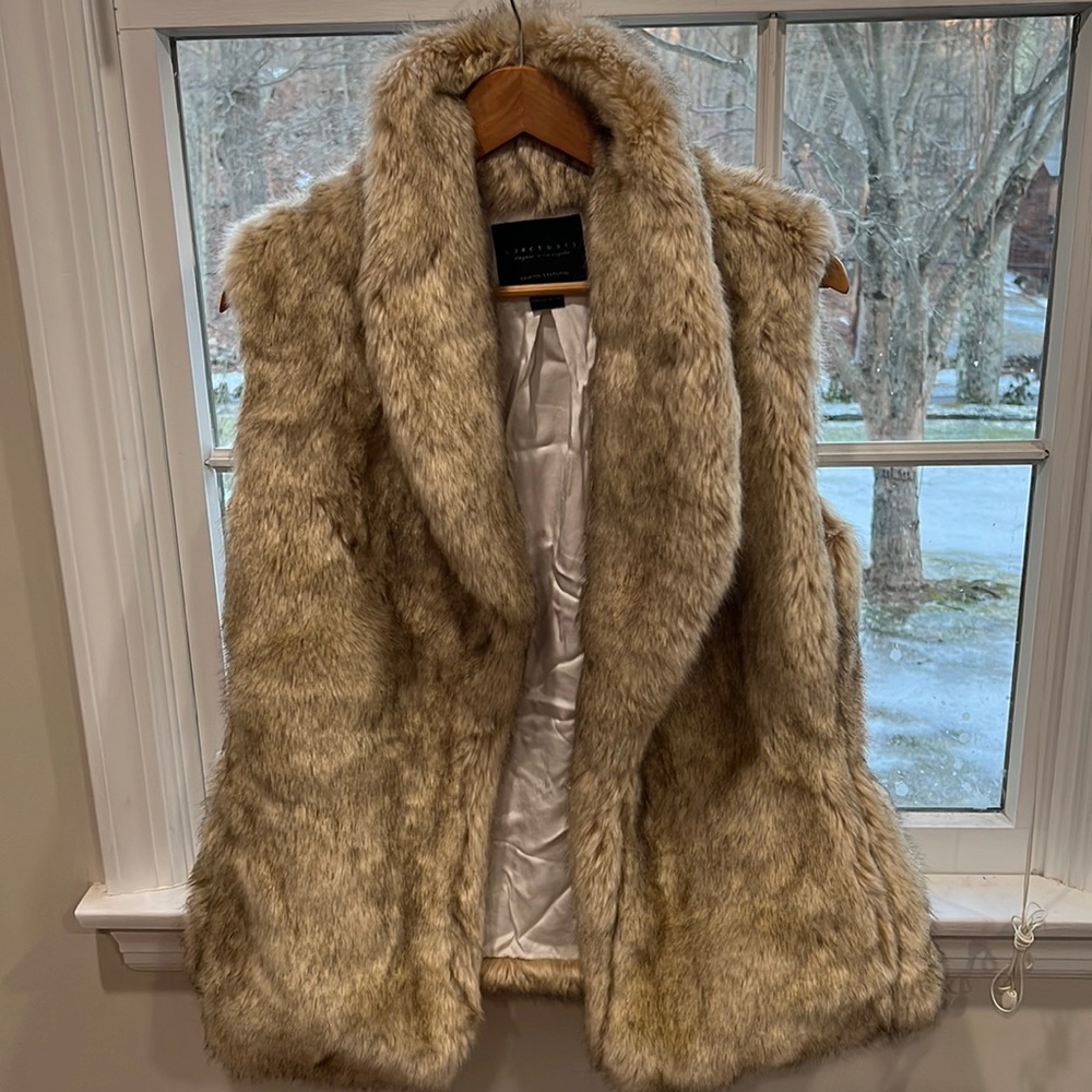 Brand New without Tags Faux Fur